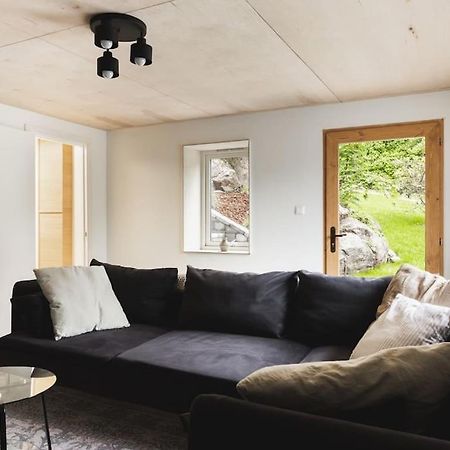 Cozy Villa In Bomlo Exterior photo